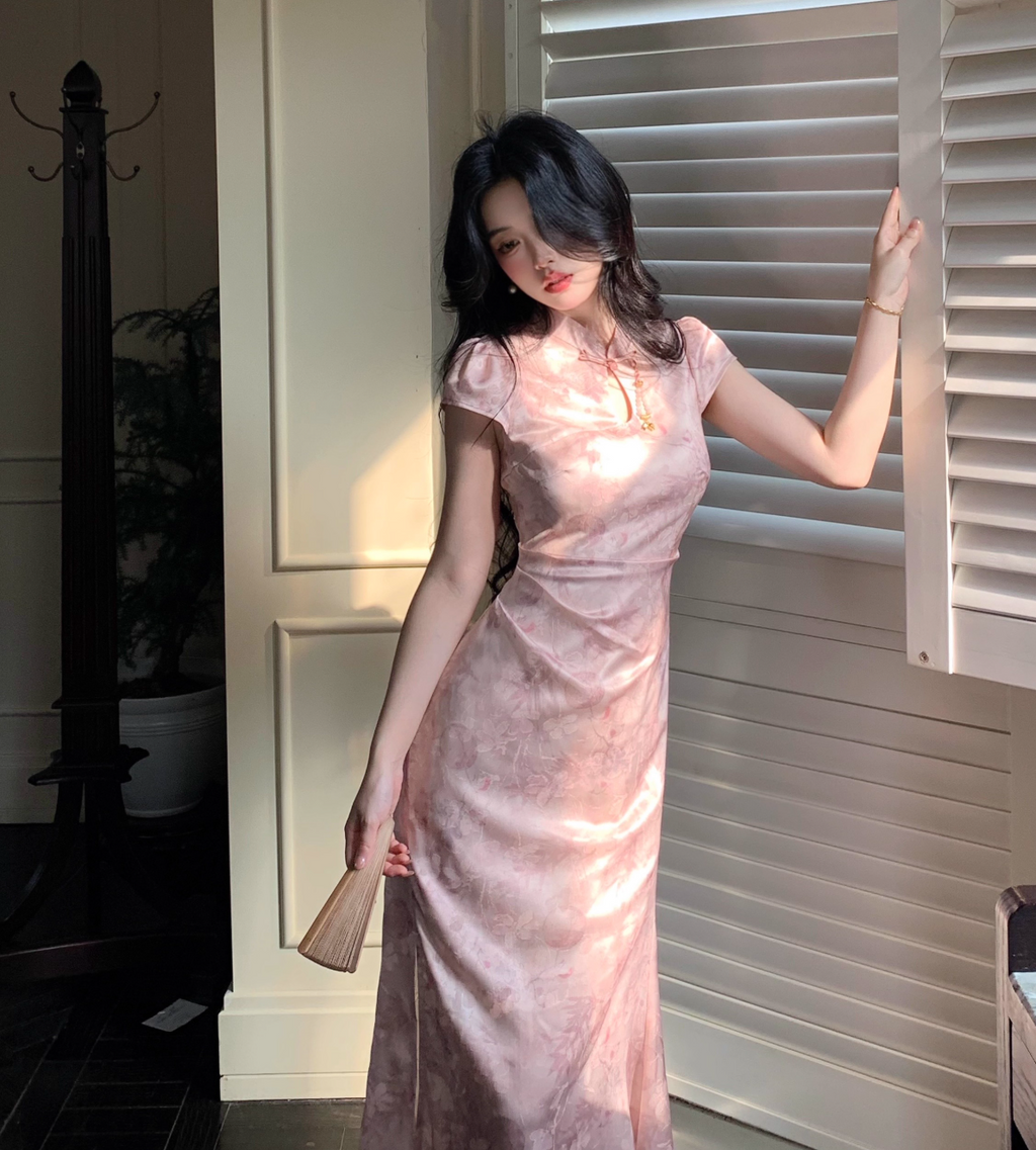Blush Pink Jacquard Slim-Fit Qipao Dress