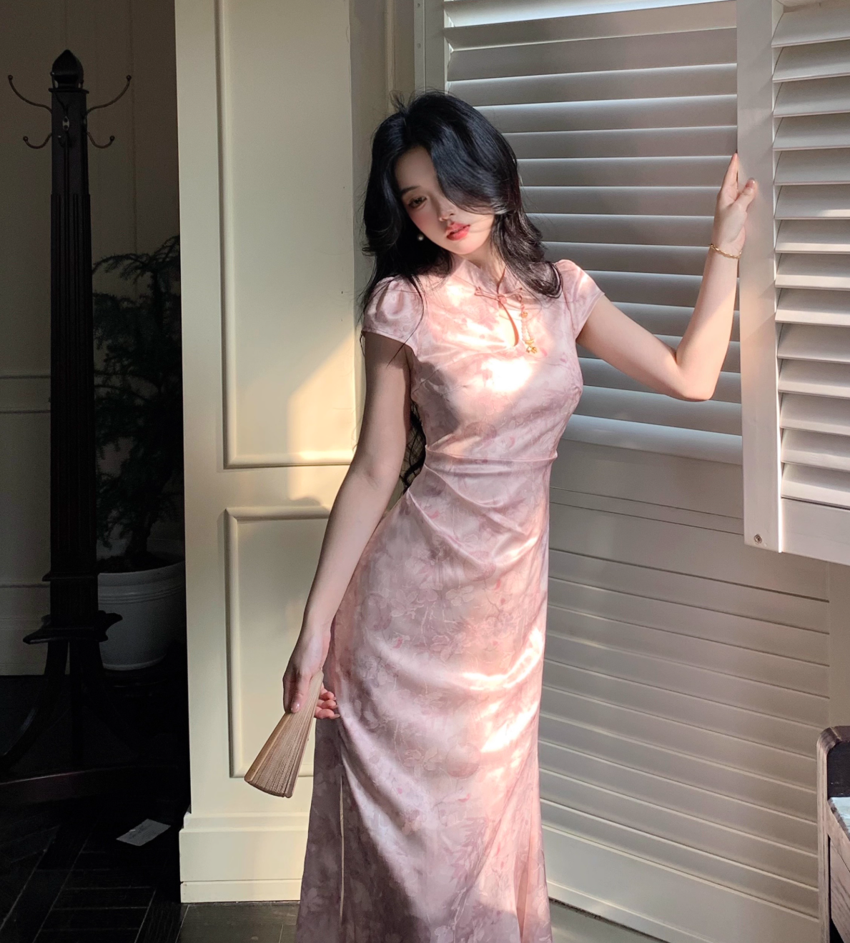 Blush Pink Jacquard Slim-Fit Qipao Dress